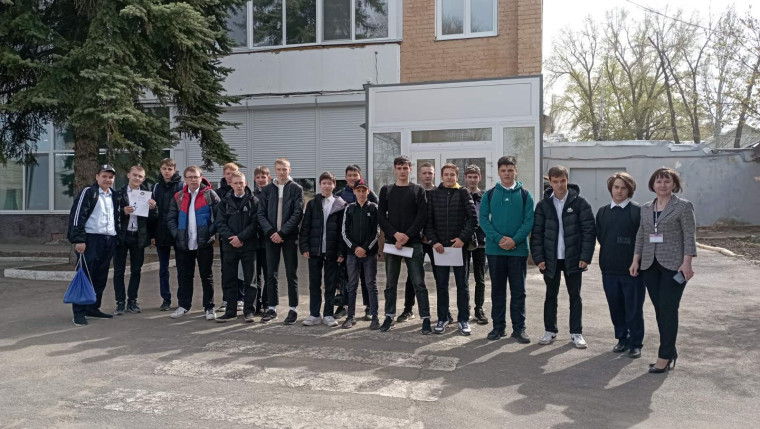 День открытых дверей Саратовского колледжа промышленных технологий и автомобильного сервиса.